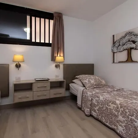 Parque Santiago Ii 147 - Two Bed * Playa de las Americas (Tenerife)